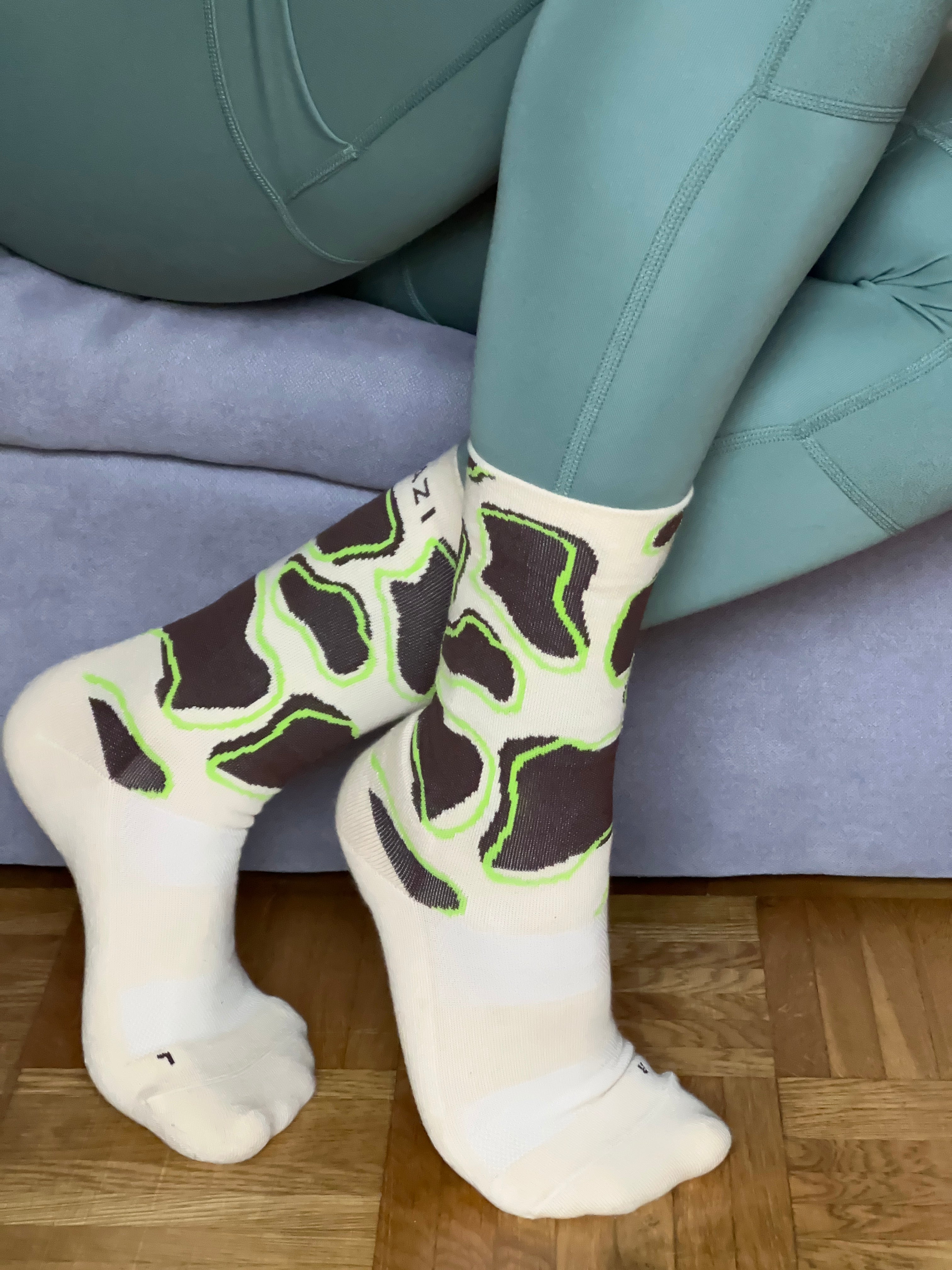 HELLO MY FRIENDS green